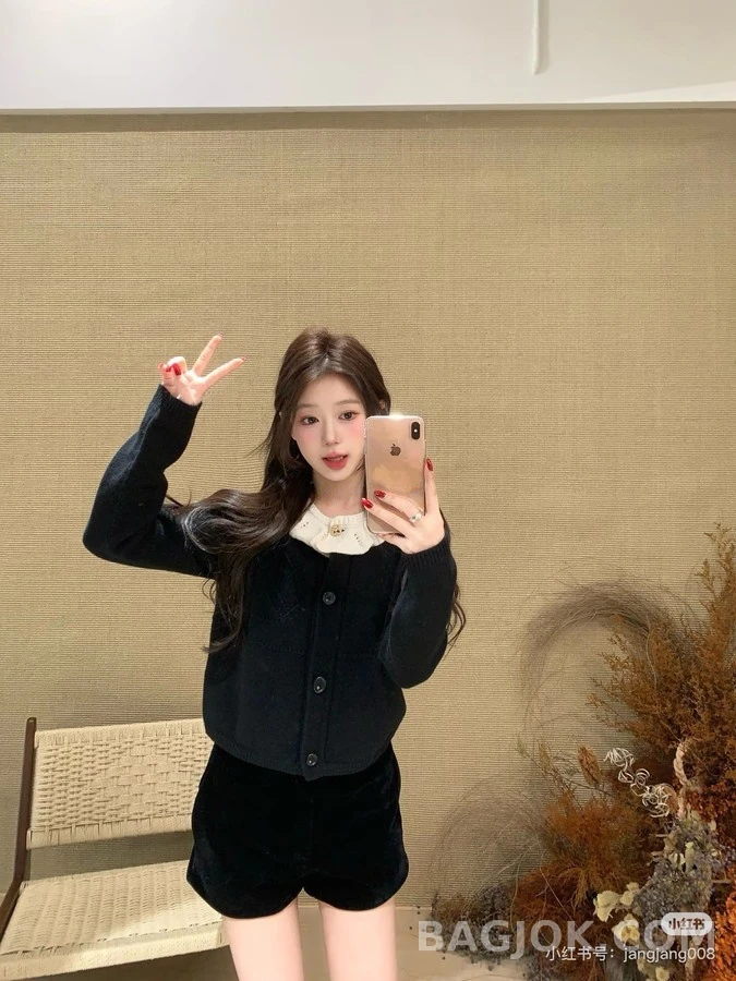 루이비통 루이비통 흑백 러플 카라 니트 가디건 상세 이미지