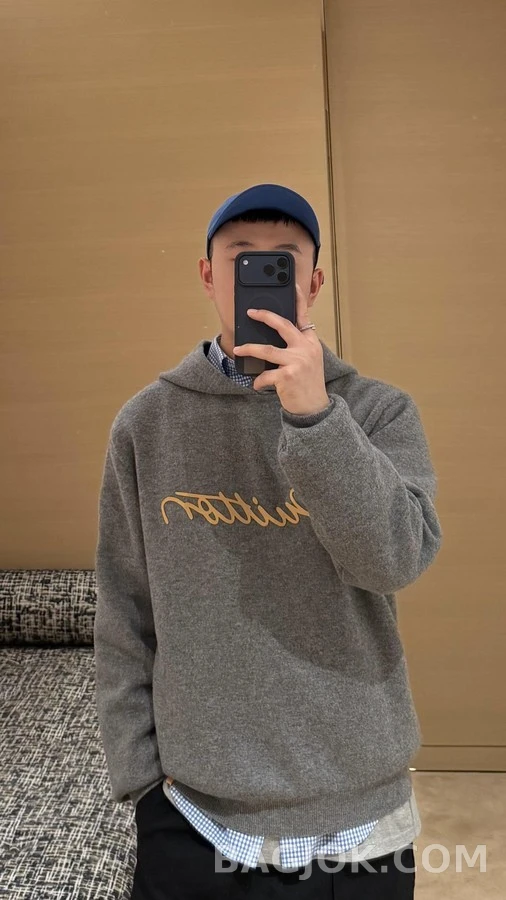 루이비통 루이비통 Vuitton 레더 레터링 후드 상세 이미지