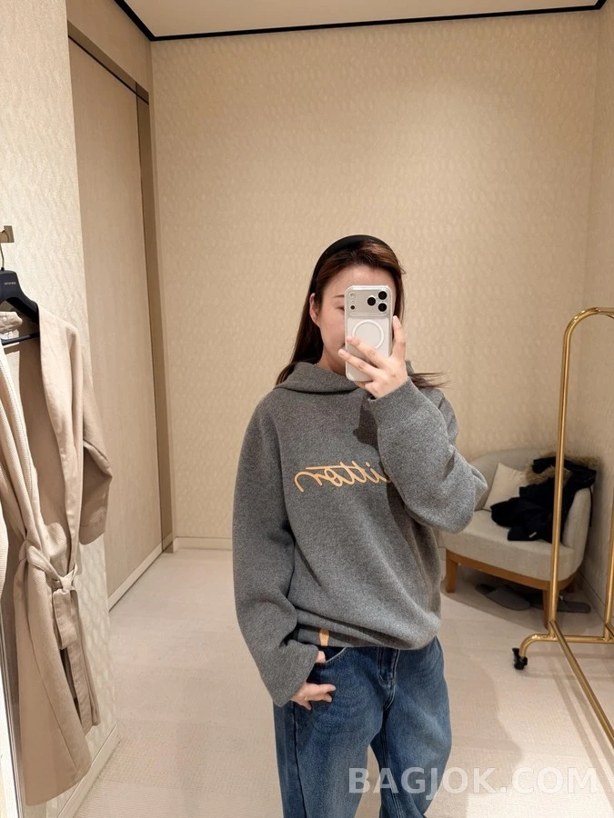 루이비통 루이비통 Vuitton 레더 레터링 후드 상세 이미지