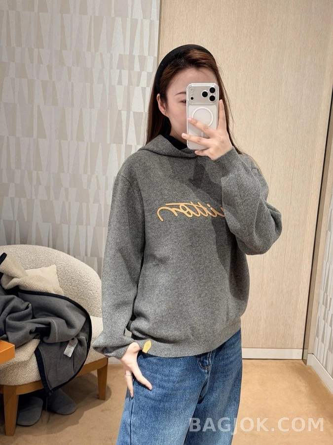루이비통 루이비통 Vuitton 레더 레터링 후드 상세 이미지