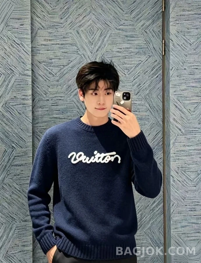 루이비통 루이비통 Vuitton 레터링 라운드넥 니트 상세 이미지