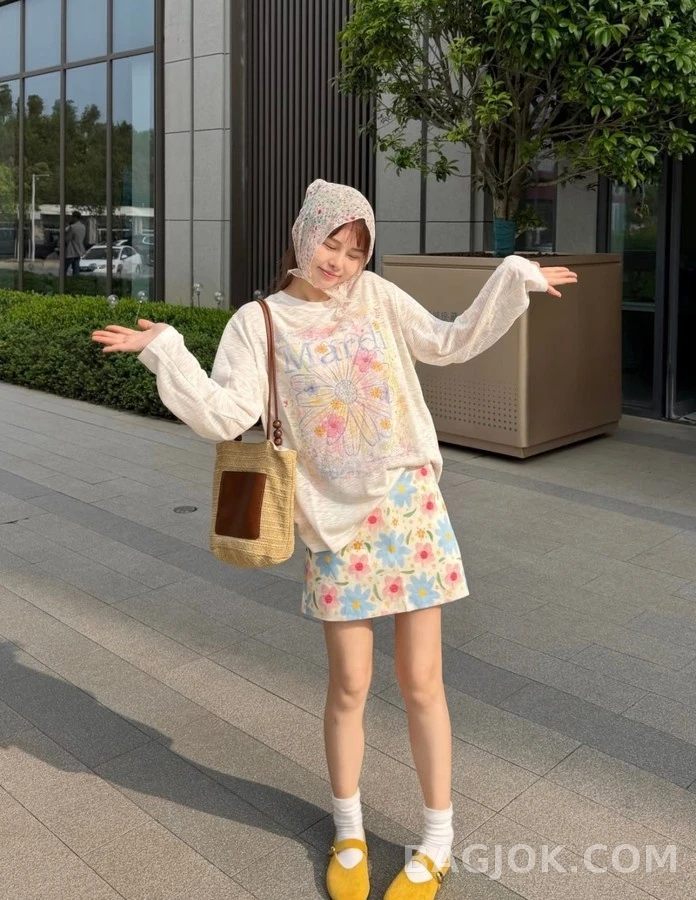 마르니 마르니 수채화 데이지 긴팔 티셔츠 상세 이미지