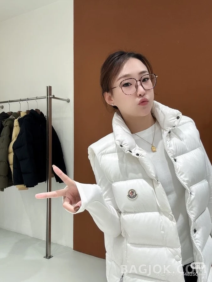 몽클레어 몽클레어 다운 베스트 상세 이미지