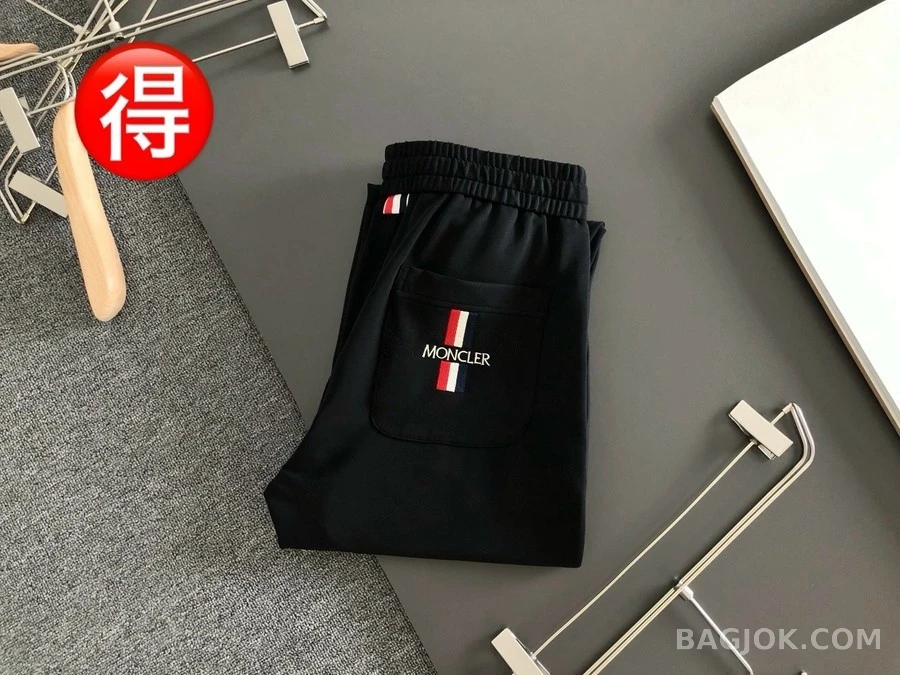 몽클레어 몽클레어 로고 드로스트링 트레이닝 팬츠 상세 이미지
