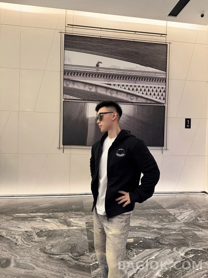 몽클레어 몽클레어 로고 자수 풀집업 후드 상세 이미지