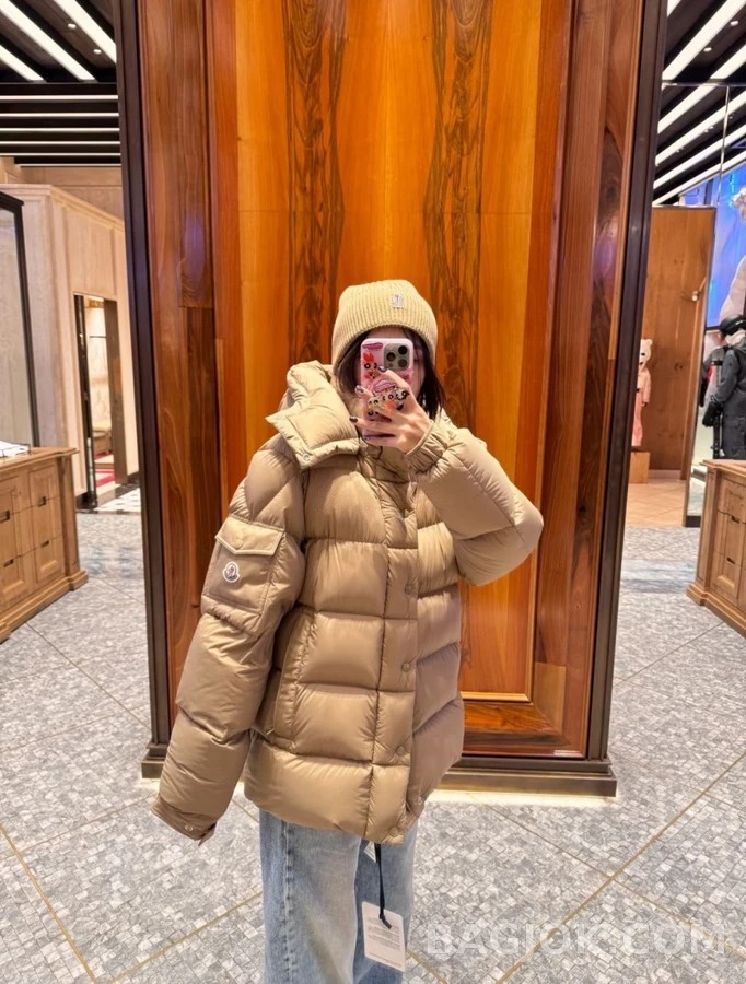 몽클레어 몽클레어 마야 70 후드 숏 다운 재킷 상세 이미지