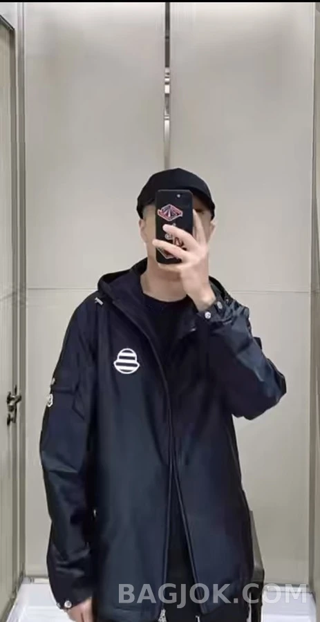 몽클레어 몽클레어 모나이 후드 자켓 상세 이미지