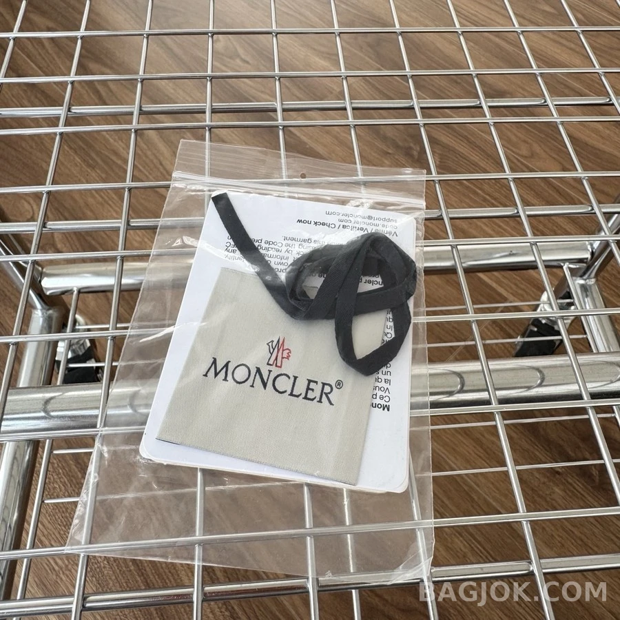 몽클레어 몽클레어 벚꽃 후드 자켓 상세 이미지