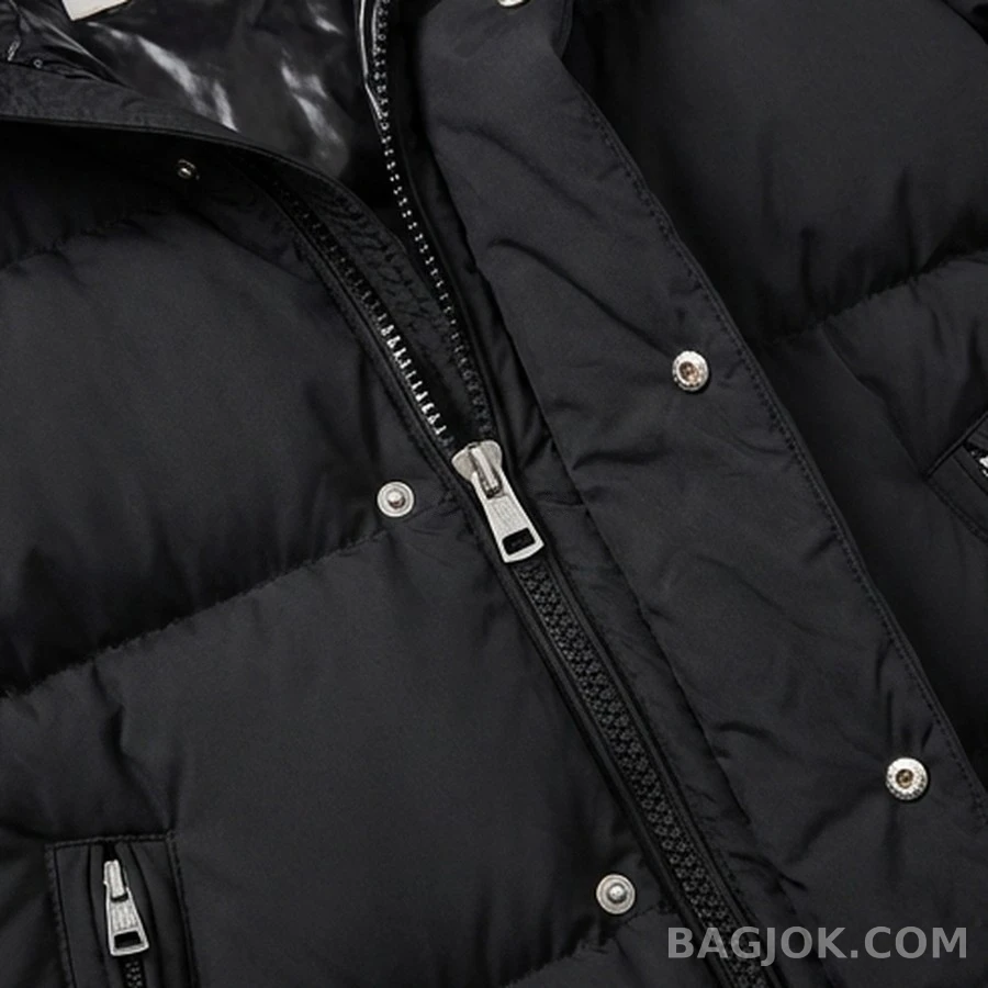 몽클레어 몽클레어 블랙 스냅 탈부착 와이드 후드 여성 패딩 상세 이미지