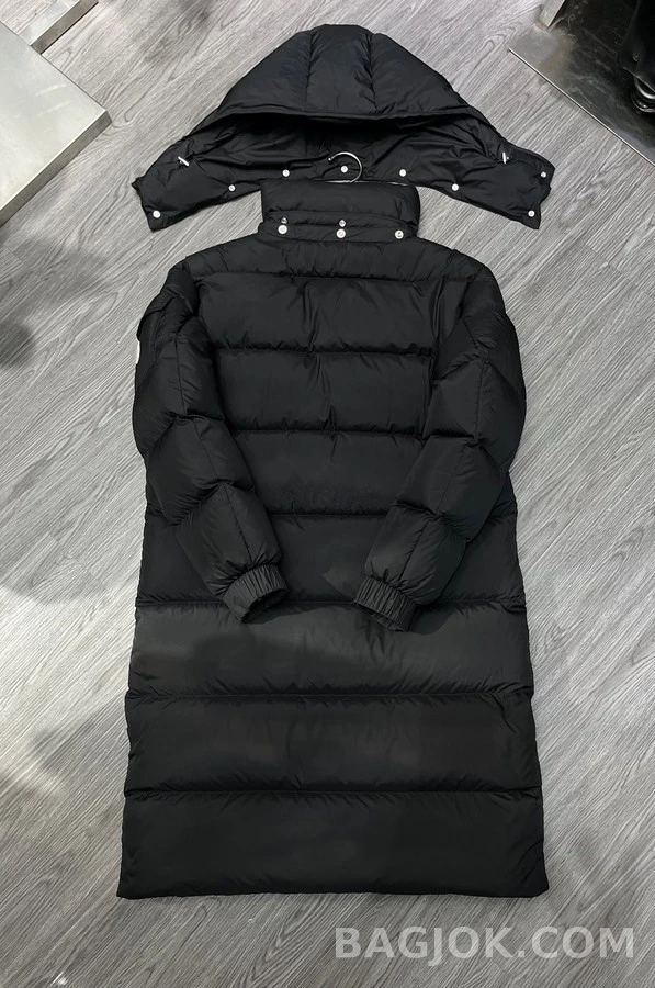 몽클레어 몽클레어 블랙 스냅 탈부착 와이드 후드 여성 패딩 상세 이미지