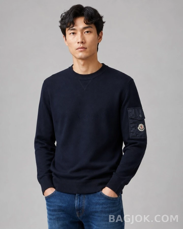 몽클레어 몽클레어 소매 포켓 로고 라운드넥 니트 상세 이미지