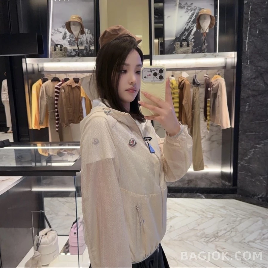 몽클레어 몽클레어 에다식 팝콘 조직 후드 자켓 상세 이미지