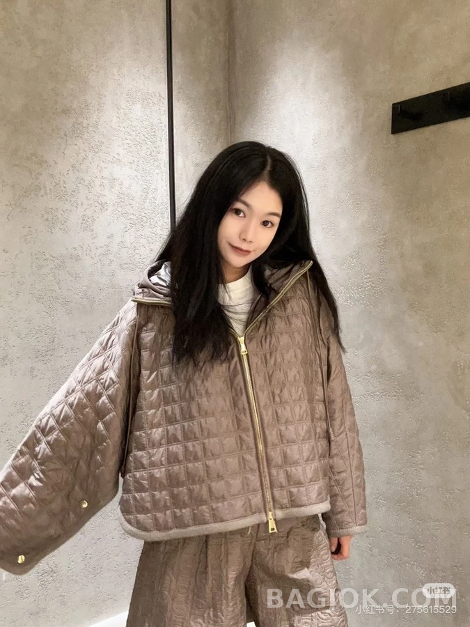 몽클레어 몽클레어 퀼팅 후드 케이프 패딩 상세 이미지