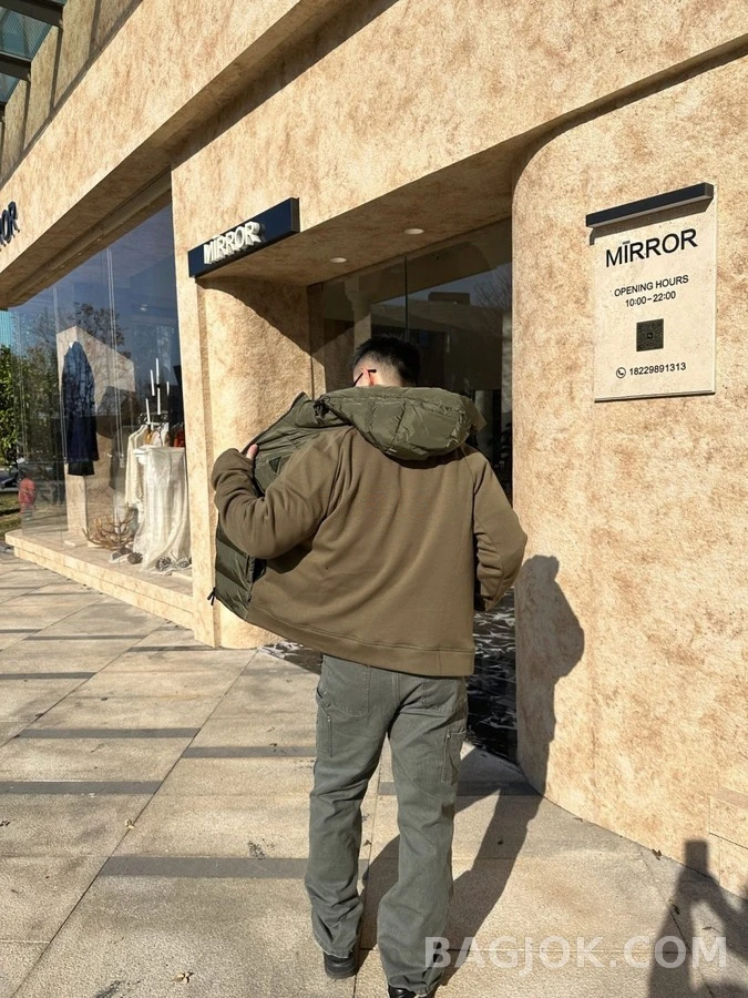 몽클레어 몽클레어 패치워크 다운 후드 집업 상세 이미지