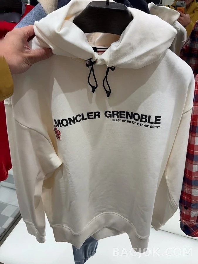몽클레어 몽클레어 Grenoble 레터링 후드티 상세 이미지