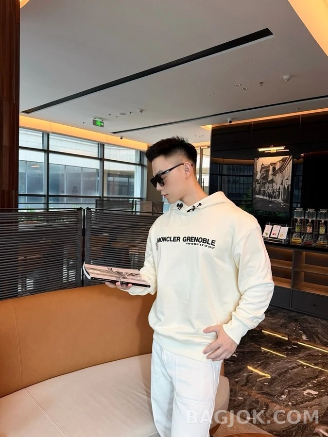 몽클레어 몽클레어 Grenoble 레터링 후드티 상세 이미지