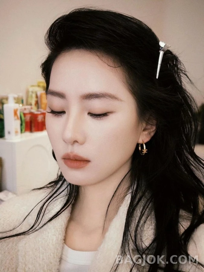 셀린느 셀린느 트리오페 에나멜 귀걸이 상세 이미지
