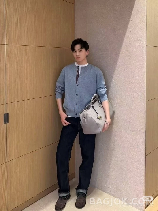 디올 디올 자수 가디건 상세 이미지