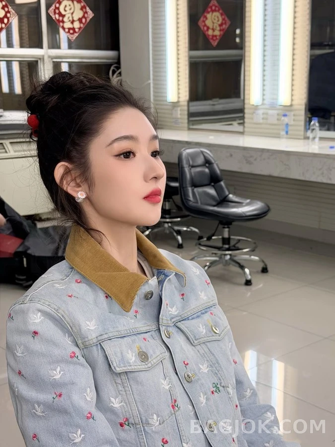 디올 디올 장미 자수 데님 자켓 상세 이미지