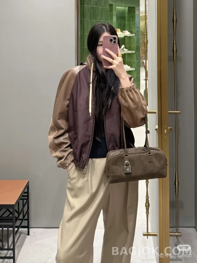 로에베 로에베 로고 가죽 패치워크 후드 집업 상세 이미지