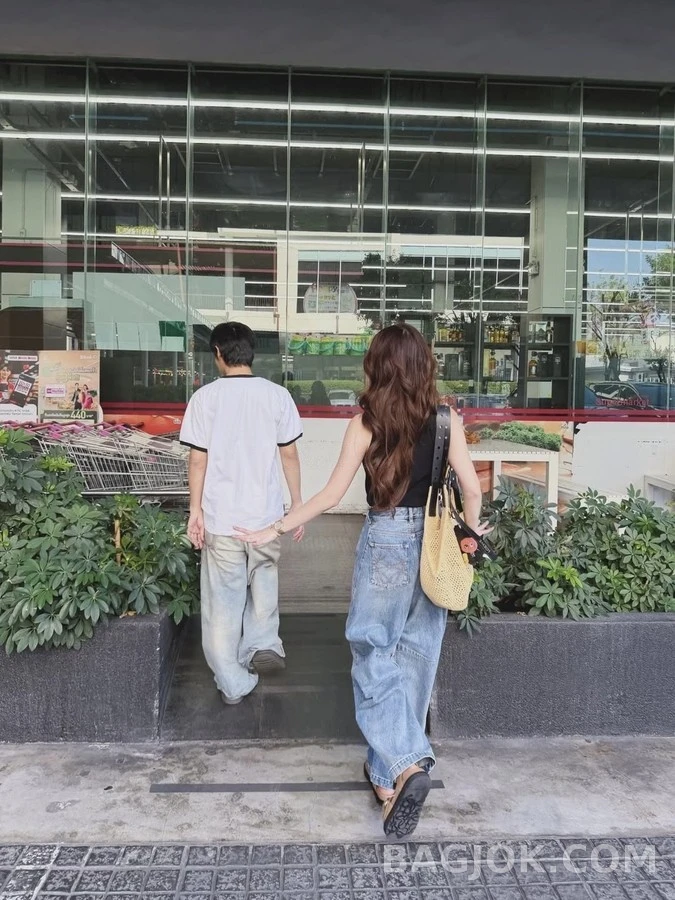 로에베 로에베 아나그램 자수 곡선 패널 와이드 데님 상세 이미지