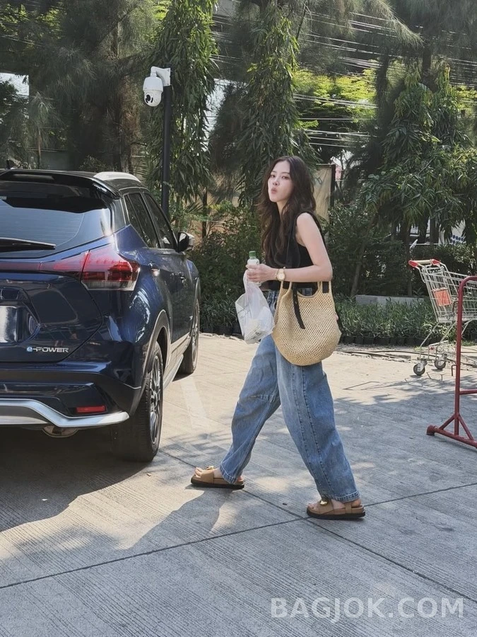 로에베 로에베 아나그램 자수 곡선 패널 와이드 데님 상세 이미지