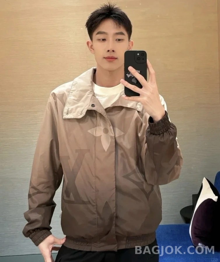 루이비통 루이비통 모노그램 그라데이션 자켓 상세 이미지