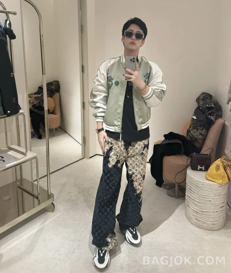 루이비통 루이비통 모노그램 블리치 플록 데님 팬츠 상세 이미지