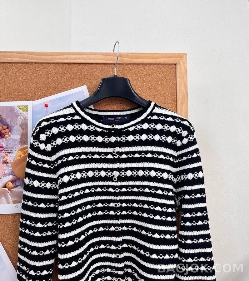 루이비통 루이비통 모노그램 스트라이프 니트 가디건 상세 이미지