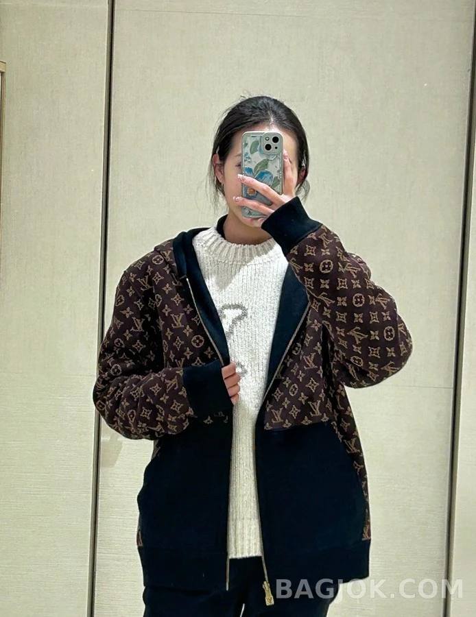 루이비통 루이비통 모노그램 연결 후드 집업 상세 이미지