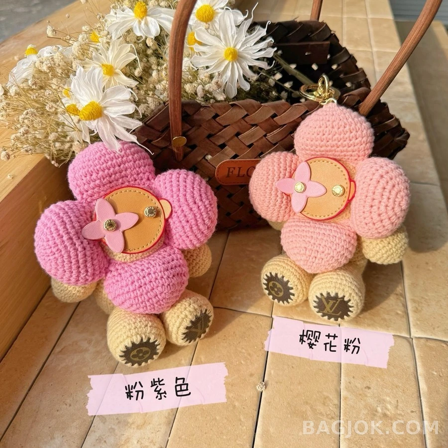 루이비통 루이비통 비비엔 크로셰 인형 키링 상세 이미지