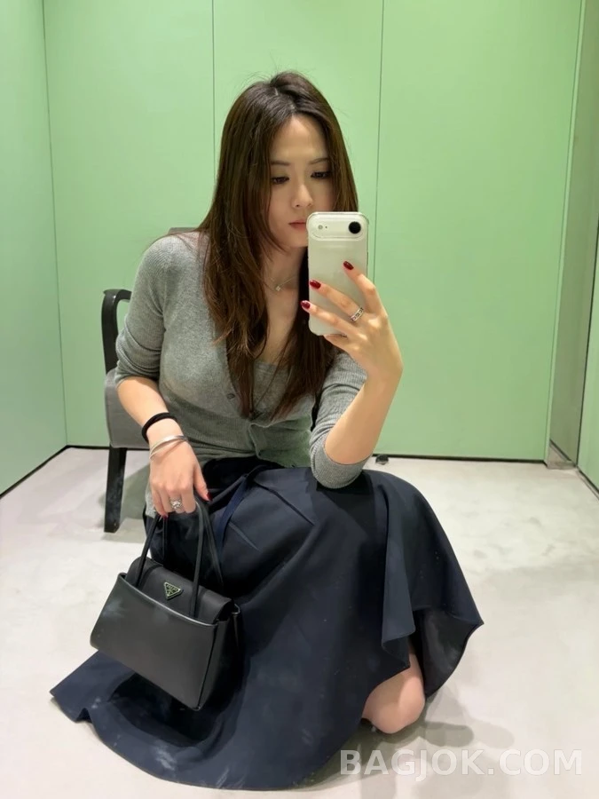 프라다 프라다 슬림핏 골지 가디건 상세 이미지