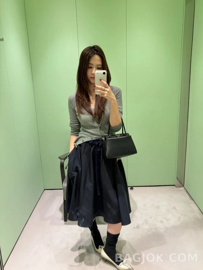 프라다 프라다 슬림핏 골지 가디건 상세 이미지