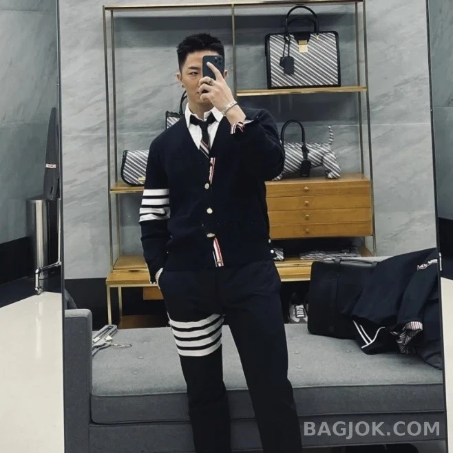 톰브라운 톰브라운 4바 스트라이프 카디건 상세 이미지