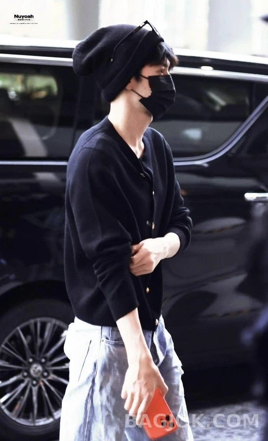 셀린느 셀린느 버튼 가디건 상세 이미지