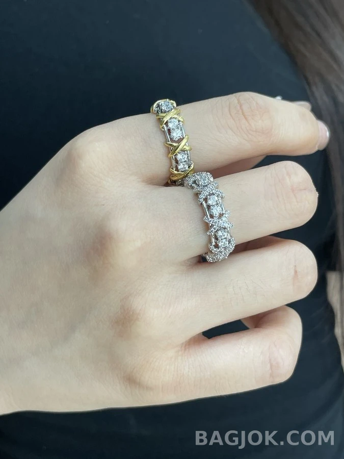 티파니앤코 티파니 앤 코 교차 풀 다이아몬드 반지 상세 이미지