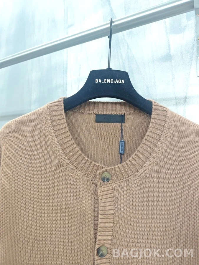 프라다 프라다 울 혼방 라운드넥 가디건 상세 이미지