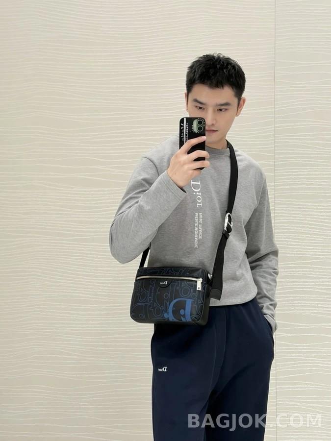 디올 디올 몽테인 레터링 긴팔 티셔츠 상세 이미지