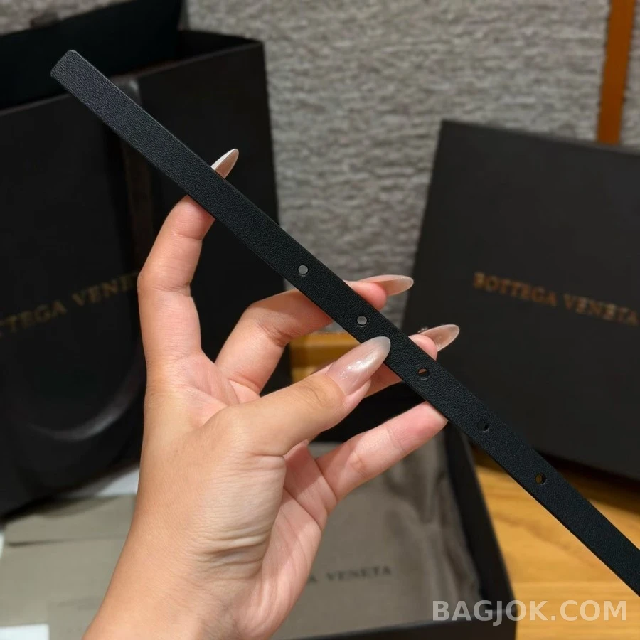 보테가베네타 보테가 베네타 매듭 벨트 상세 이미지