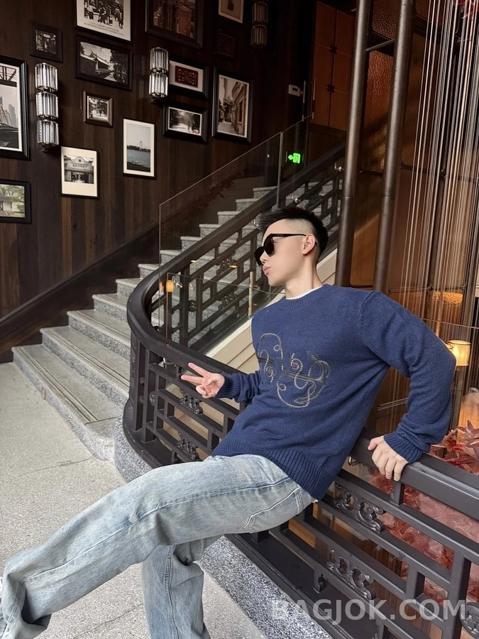에르메스 에르메스 더블 앵커 자수 스웨터 상세 이미지