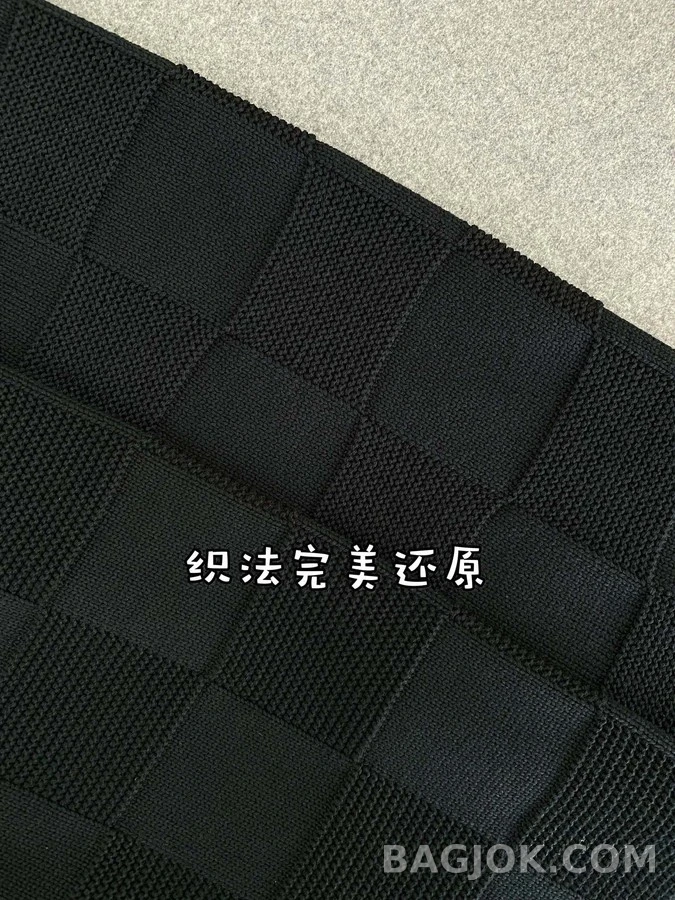루이비통 루이비통 다미에 라운드넥 니트 상세 이미지