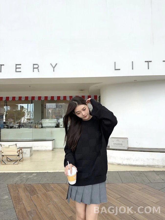 루이비통 루이비통 다미에 라운드넥 니트 상세 이미지