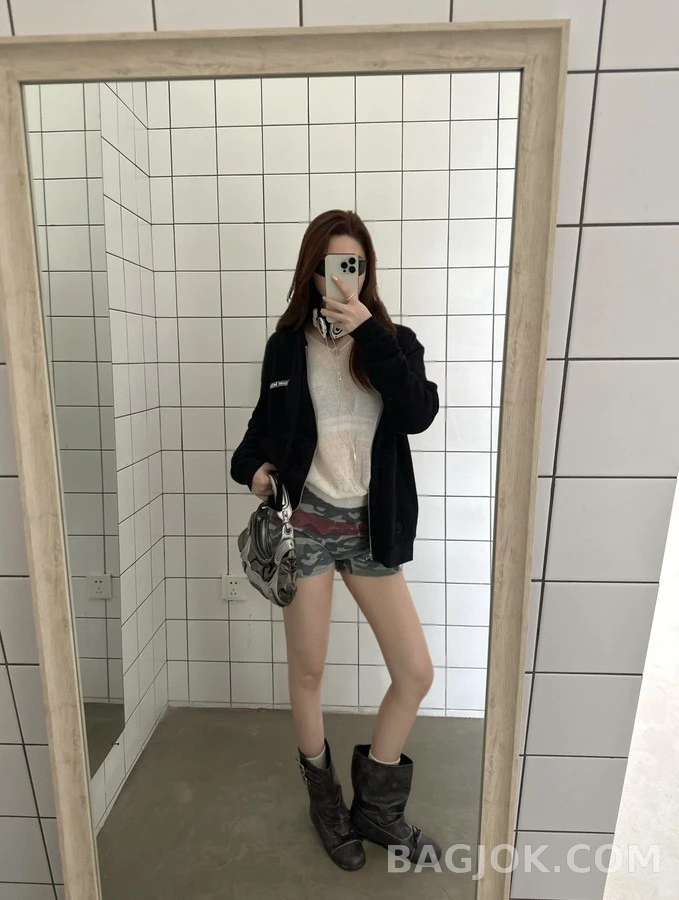 크롬하츠 크롬하츠 고딕 스크롤 레터링 지퍼 후드 상세 이미지