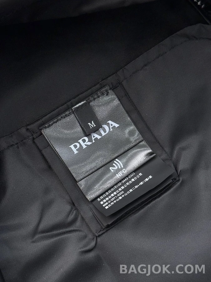 프라다 프라다 삼각 로고 후드 집업 자켓 상세 이미지