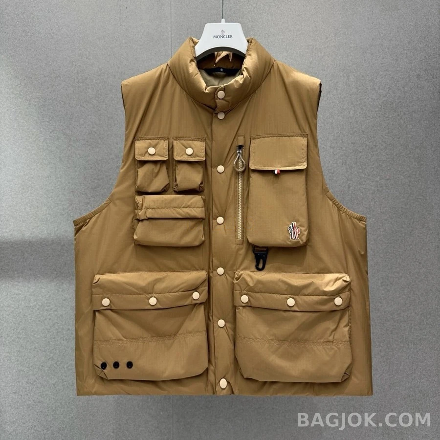 몽클레어 몽클레어 멀티포켓 워크웨어 맨투맨 상세 이미지