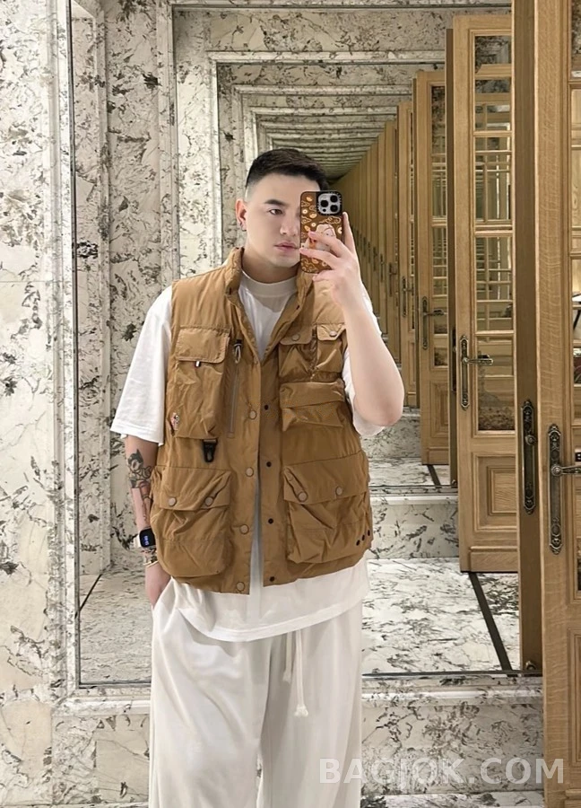 몽클레어 몽클레어 멀티포켓 워크웨어 맨투맨 상세 이미지