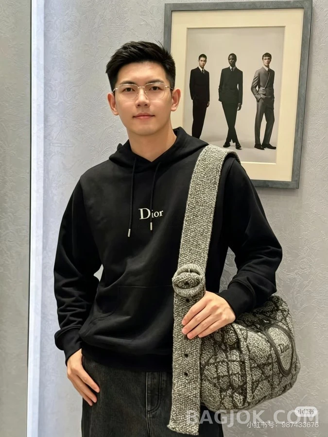 디올 디올 로고 자수 후드티 상세 이미지