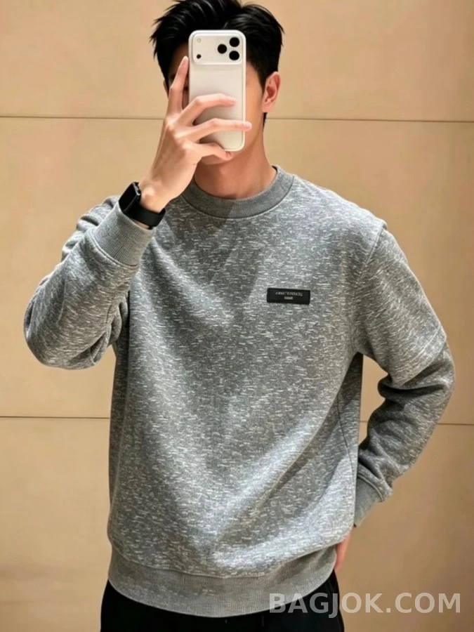 루이비통 루이비통 로고 패치 맨투맨 상세 이미지