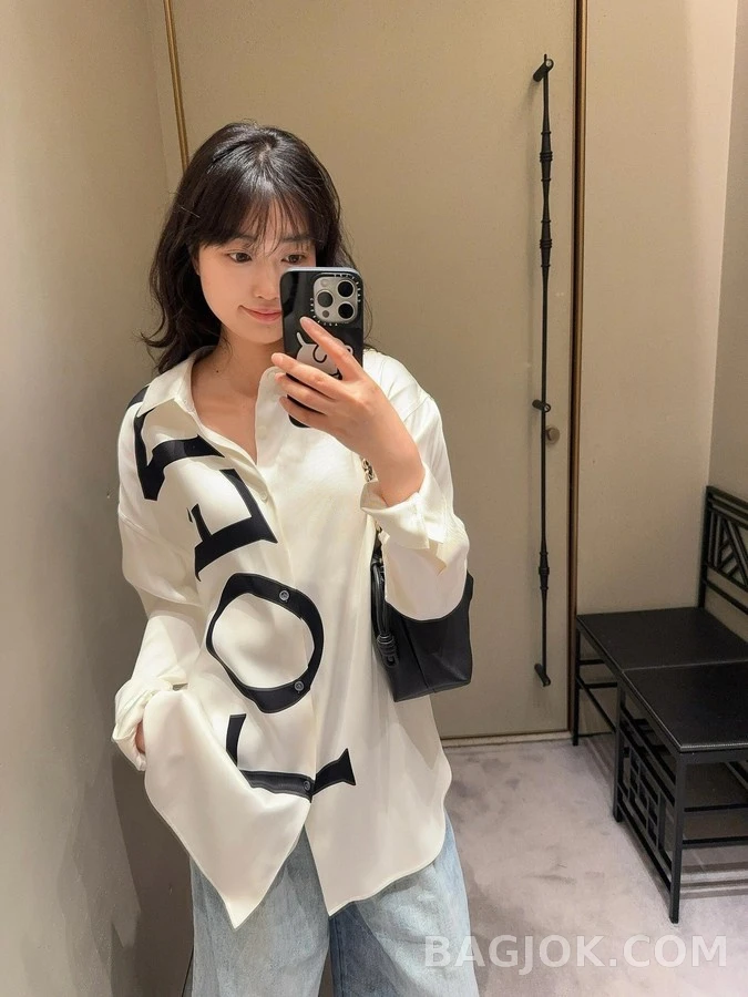 로에베 로에베 레터링 실크 셔츠 상세 이미지
