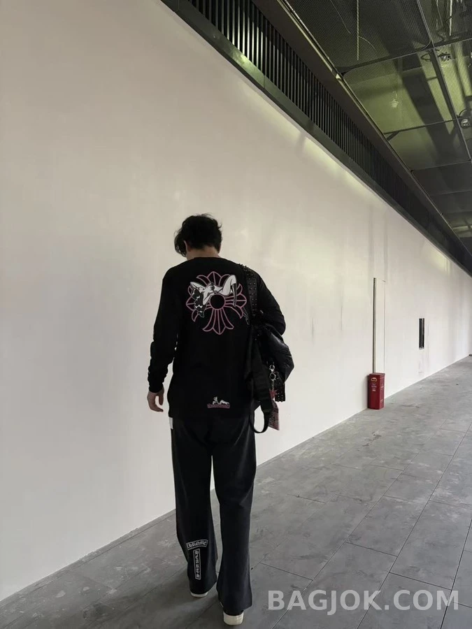 크롬하츠 크롬하츠 데들리 돌 그래픽 긴팔 티셔츠 상세 이미지